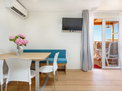 camping-polari-premium-mobile-home-interior-ii