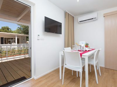 camping-porto-sole-standard-mobile-homes-interior-ii