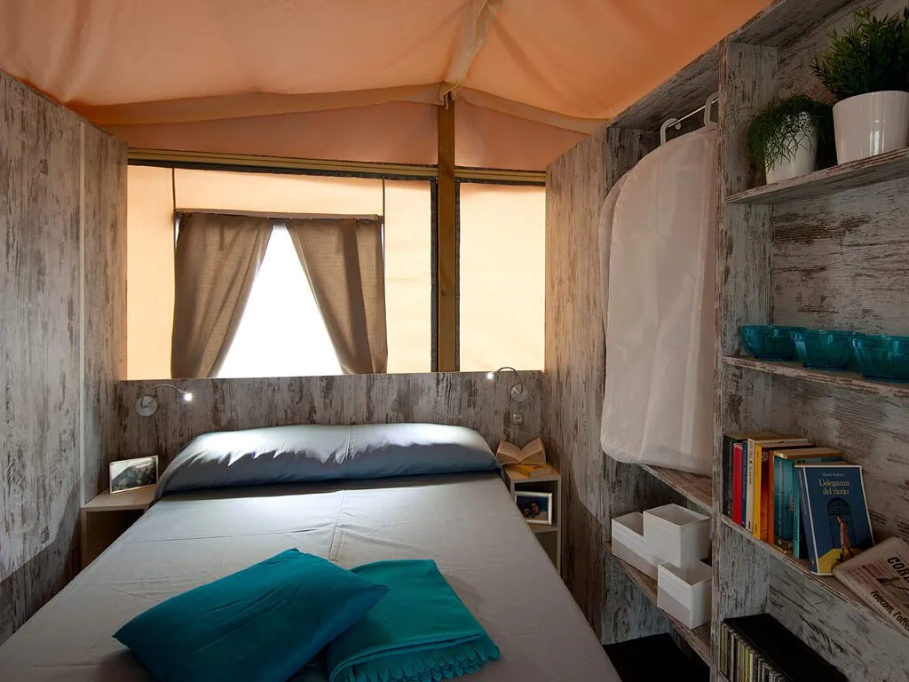 camping-santa-marina-glamping-tent-double-bedroom
