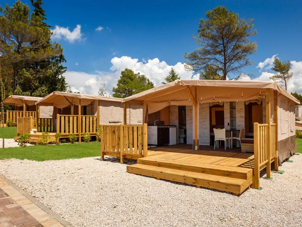 camping-santa-marina-glamping-tent-exterior