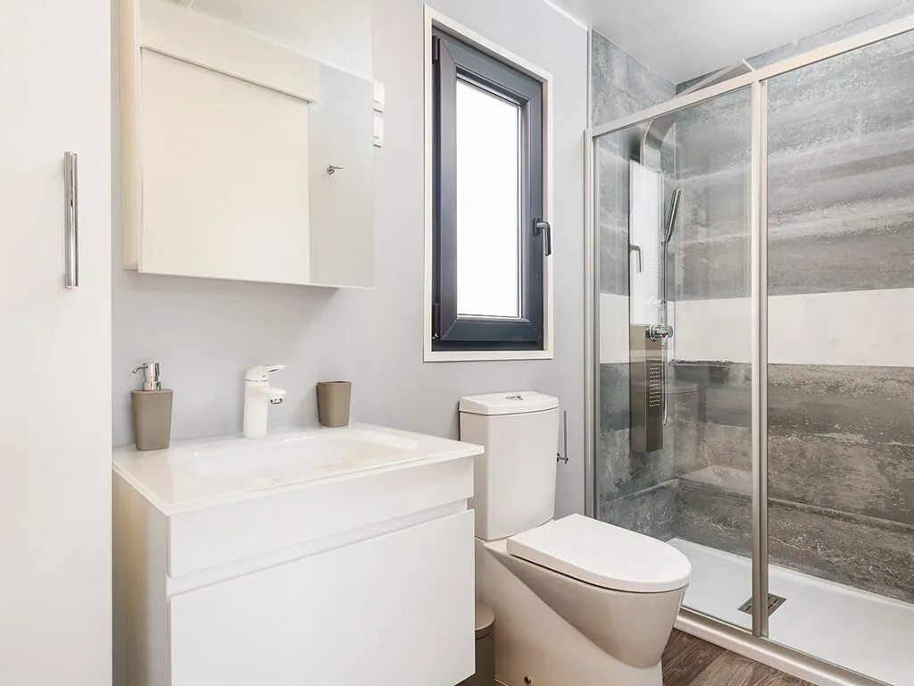 camping-santa-marina-bathroom-of-premium-family-mobile-home-ii