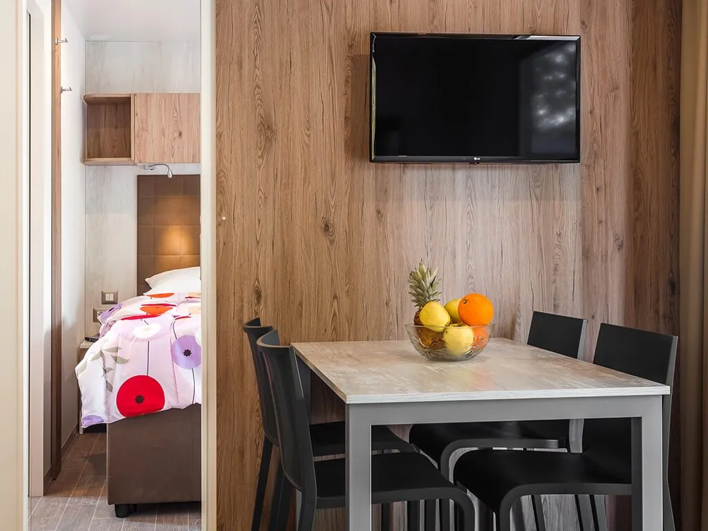 camping-santa-marina-interior-of-premium-comfort-mobile-home-ii