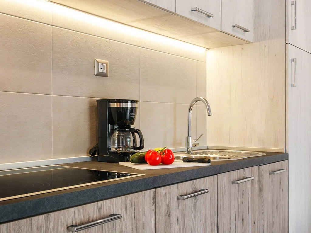 camping-santa-marina-kitchen-of-premium-comfort-mobile-home-i