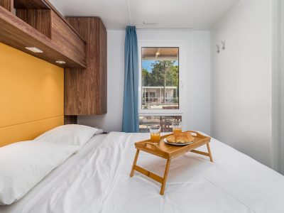 camping-strasko-bedroom-of-mediteran-superior-mobile-home-ii
