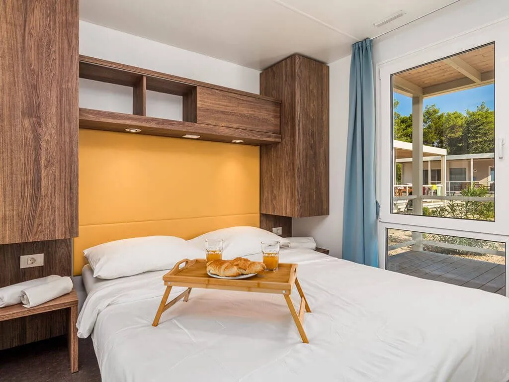 camping-strasko-bedroom-of-mediteran-mobile-home