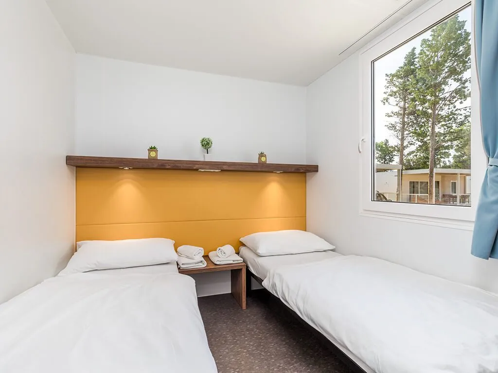 camping-strasko-bedroom-of-mediteran-mobile-home-iii