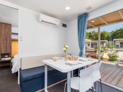 camping-strasko-interior-of-mediteran-superior-mobile-home