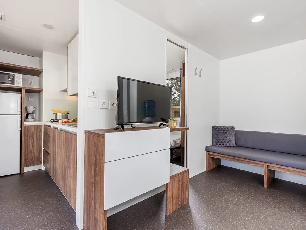 camping-strasko-interior-of-mediteran-superior-mobile-home-iii