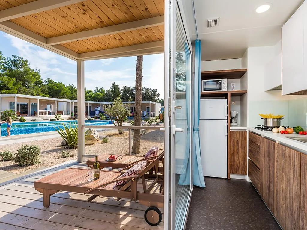 camping-strasko-interior-of-mediteran-superior-mobile-home-v