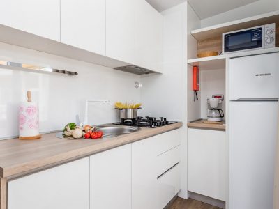 camping-strasko-interior-of-mediteran-superior-mobile-home-x