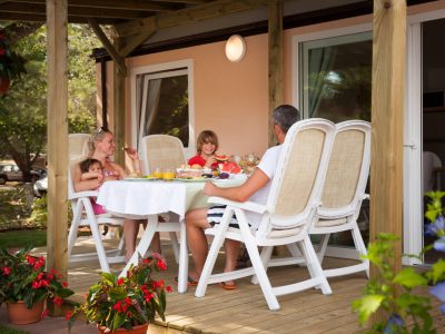camping-valkanela-premium-mobile-homes-terrace