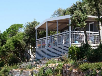 camping-vestar-mobile-homes-superior-family-exterior-view