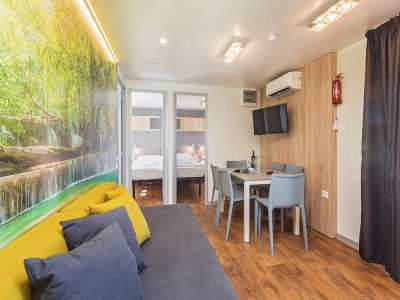 camping-vestar-oasis-family-mobile-home-interior-i