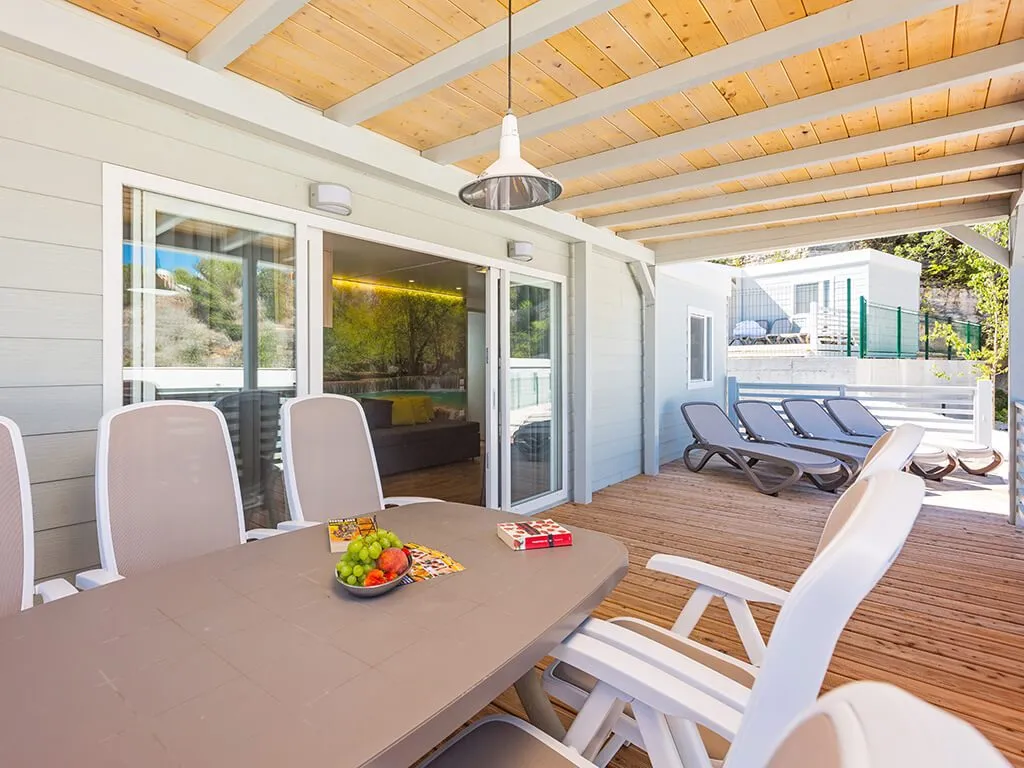 camping-vestar-oasis-family-mobile-home-terrace-i