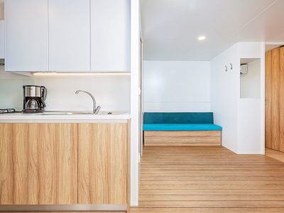 camping-vestar-superior-view-mobile-home-kitchen-ii