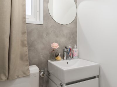 campsite-strasko-mobile-home-interior-toilete-2