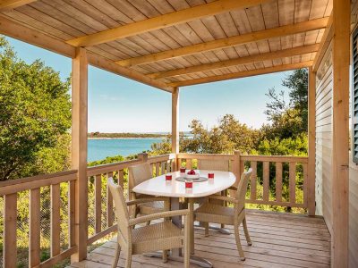 brioni-sunny-camping-superior-plus-camping-home-terrace