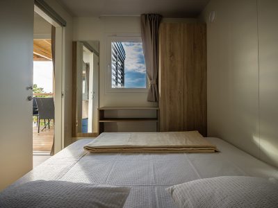 camping-klenovica-standard-mobile-homes-bedroom