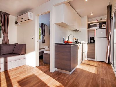 camping-ljutic-mobile-home-superior-interior-iii