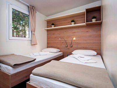 campsite-klenovica-premium-seaview-mobile-homes-children-bedroom