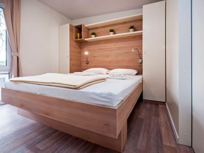 campsite-klenovica-premium-seaview-mobile-homes-double-bedroom