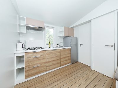 campsite-park-soline-comfort-family-mobile-homes-kitchen