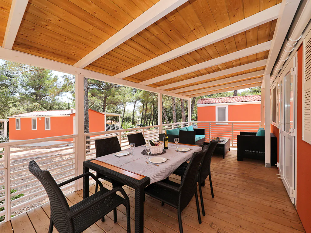 campsite-park-soline-comfort-family-mobile-homes-terrace