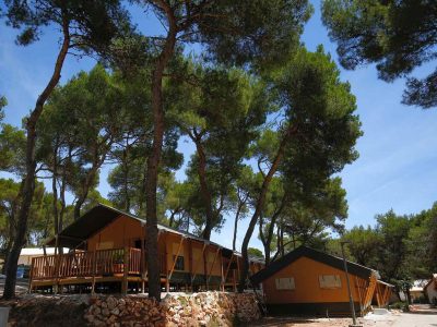 arena-one-99-glamping-two-bedroom-tent-exterior-i