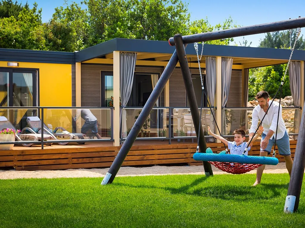 bella-vista-premium-with-playground-iii