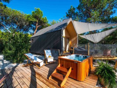 camping-arena-one-99-glamping-adriatic-suite-exterior