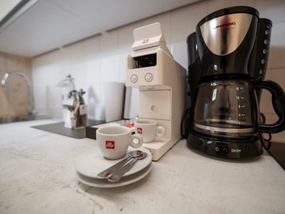 camping-arena-one-99-glamping-adriatic-suite-kitchen