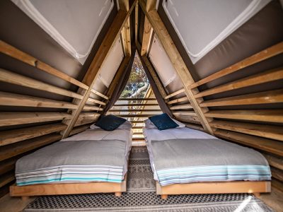 camping-arena-one99-lodge-tent-glamping-bedroom-iii-2