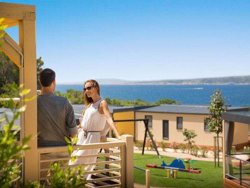 Bella Vista Home for 4+2 Garden Terrace