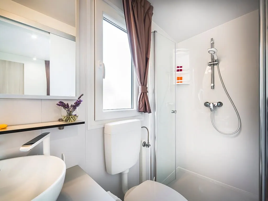 krk-premium-camping-resort-bella-vista-romantic-interior-iii