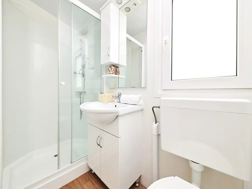 camping-park-umag-mobile-homes-premium-bathroom
