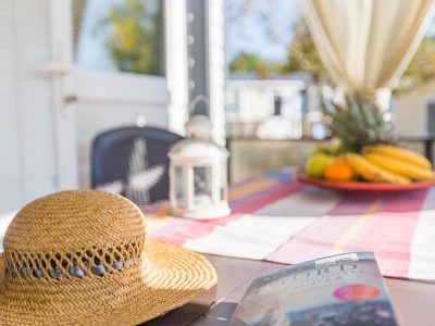 camping-park-umag-mobile-homes-premium-table