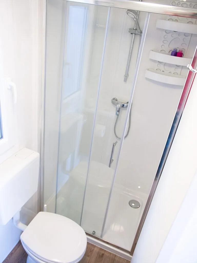 camping-rapoca-mobile-homes-bathroom-2
