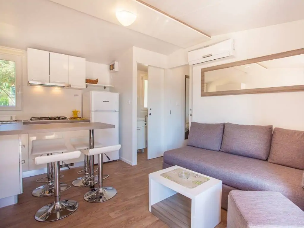 campsite-rapoca-delta-classic-interior-living-room