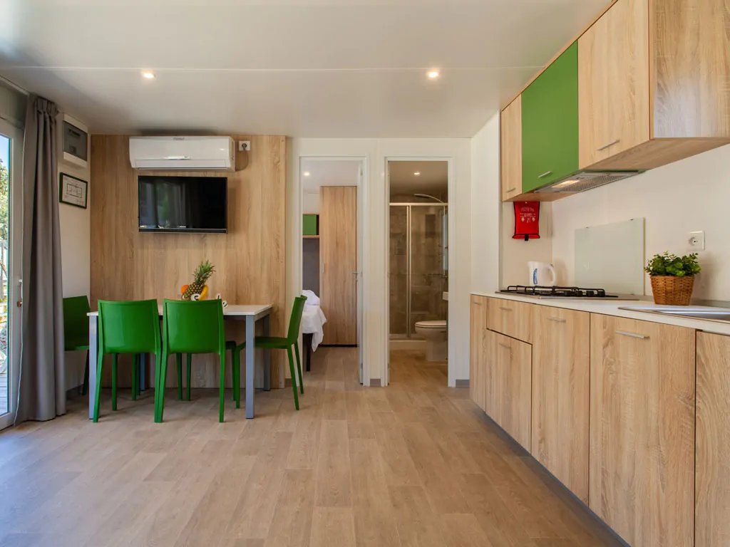 mobile-home-central-village-superior-plus-exterior-living-room-2