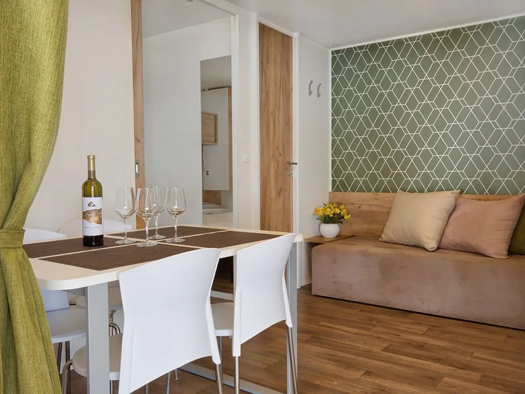 camping-kastanija-adriamar-mobile-home-interior-ii