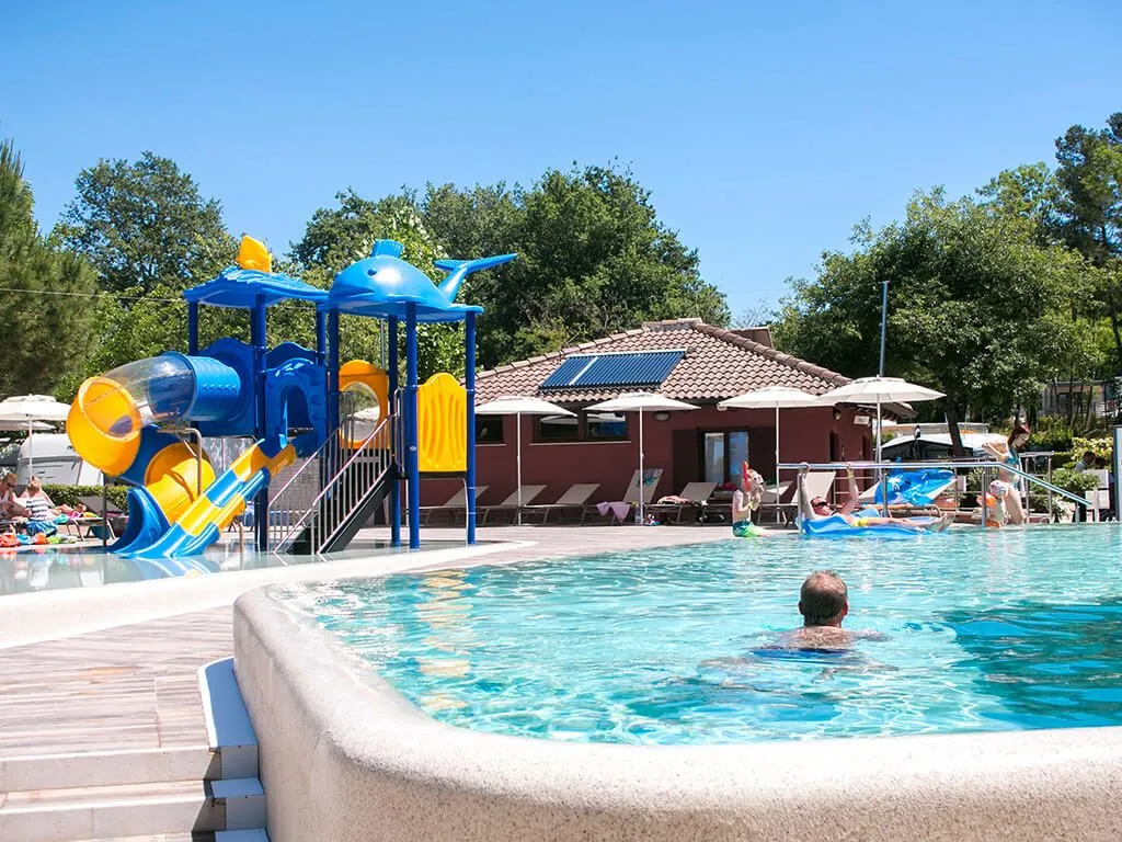 camping-polidor-pool-tobogan