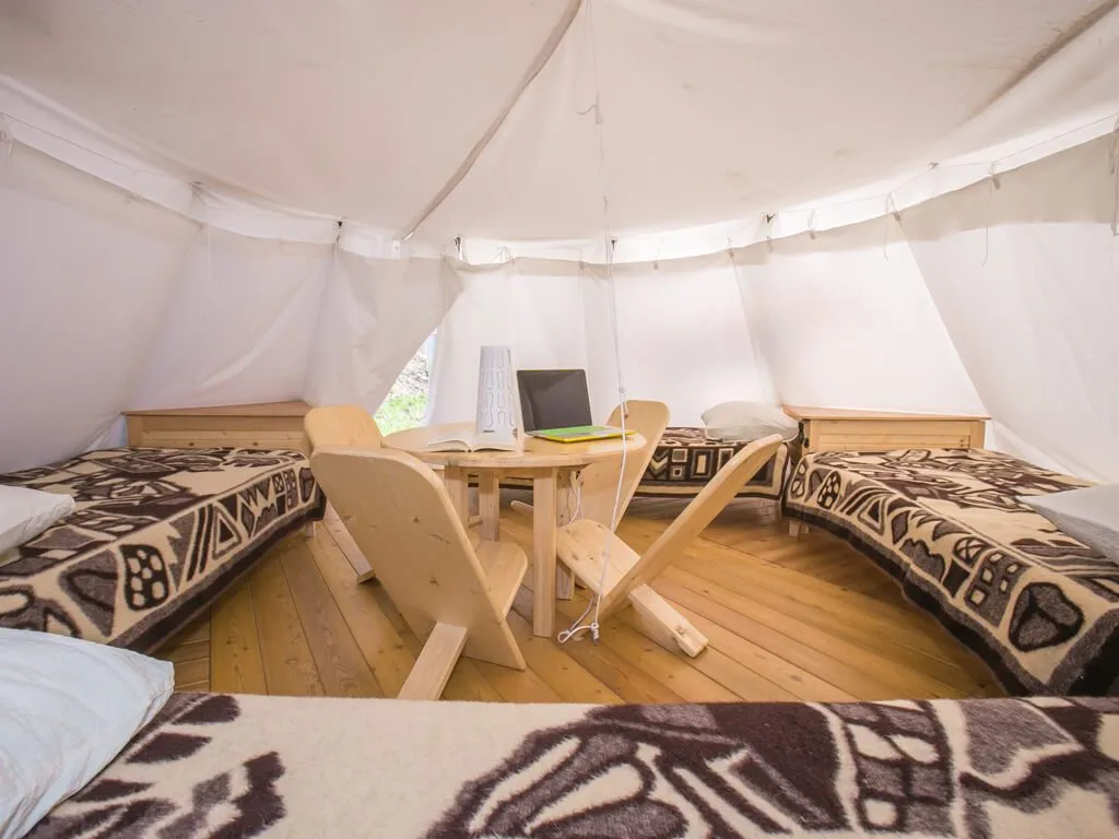 camping-turist-grabovac-indian-village-tipi-tents-interior