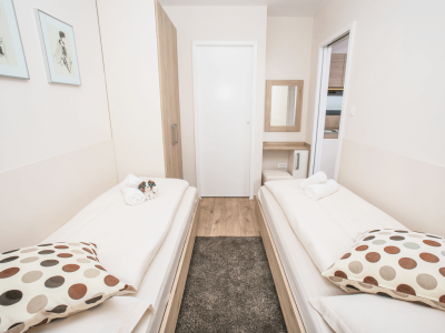 camping-turist-grabovac-mobile-homes-children-bedroom-ii