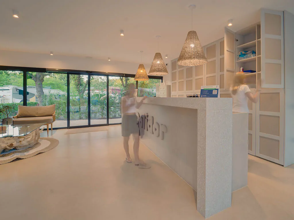 campsite-polidor-reception-interior-lobby-i
