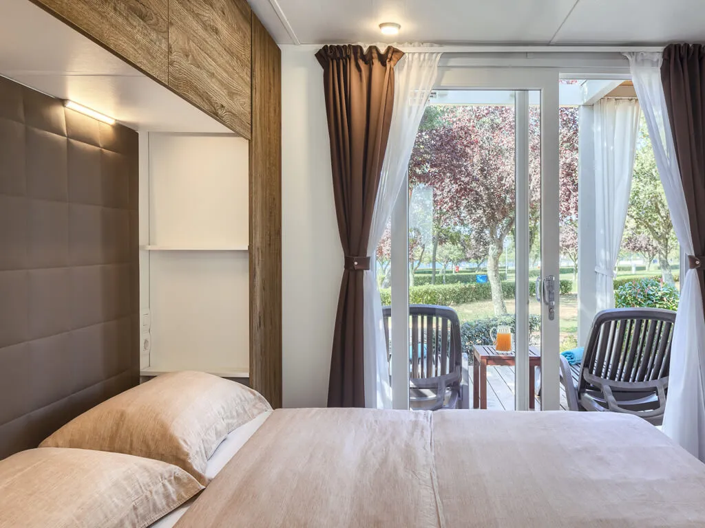 mobile-homes-evo-park-umag-double-bedroom-ii