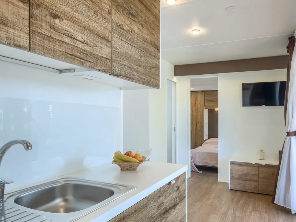 mobile-homes-evo-park-umag-kitchen