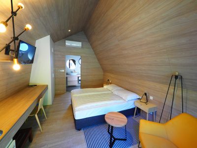 plitvice-holiday-resort-interior-of-lake-house