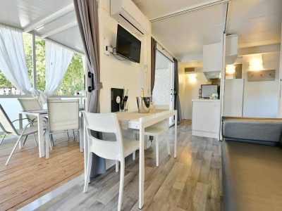 camping-park-polidor-mobile-home-premium-interior-2
