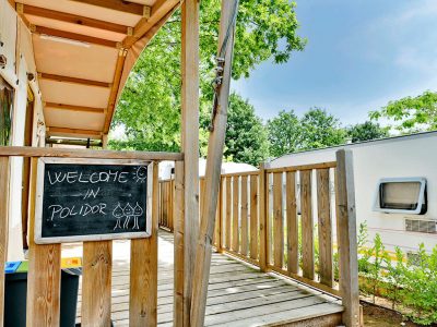 camping-park-polidor-safari-glamping-exterior