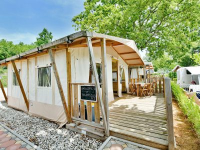 camping-park-polidor-safari-glamping-exterior-iv